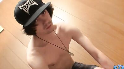 Straight skinny amateur Jonas Taylor masturbates and cums