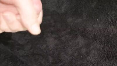 Cumpilation of my most recent huge cumshots. Gnirlo23