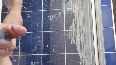 Gloryhole Cumshot