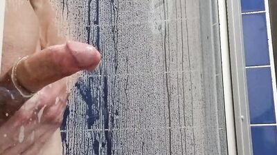 Gloryhole Cumshot