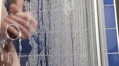 Gloryhole Cumshot