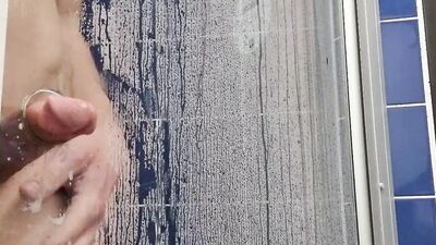 Gloryhole Cumshot