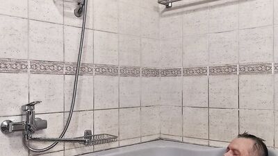 Influence of Wet Nylon Pantyhose GERBE for simple intention to take a shower - Michael Ernandes