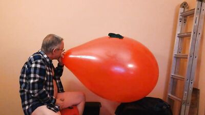 87) Cum on Giant Red Balloon -- Cont from Vid 86 -- Balloonbanger