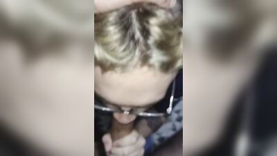 putinho chupando ate ganha leite na cara