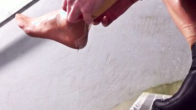 FF nylons over transparent latex leggings, oh so hot (peeing,enema)