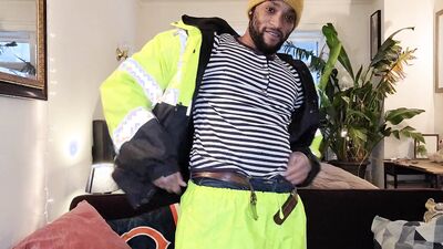Kennie Jai jerks for you after work!