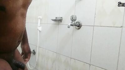 Desi boy nude bathing video