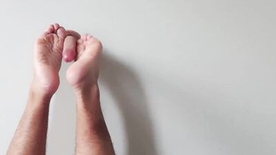 STEP GAY DAD - WRINKLED SOLES - WHAT'S GROOVY, OILY & SMELLS LIKE CHEESE? CUM FIND MY WRINKLED FEET