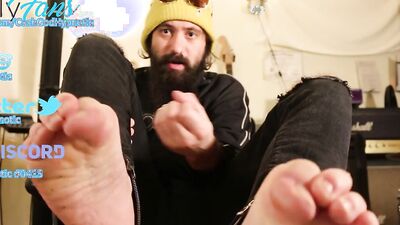 Feet And Water Sports Worship for Faggots