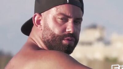 Hot___Raw_Hairy_3som