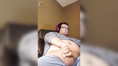 Chub strokes his short fat cock till he cums