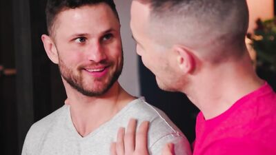 Hot Hunk Gives A Special Gift To His Bae