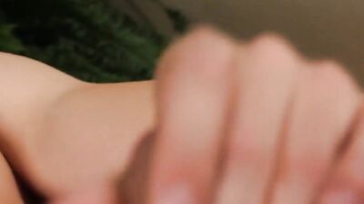 Muscle Hunk Solo Cumshot