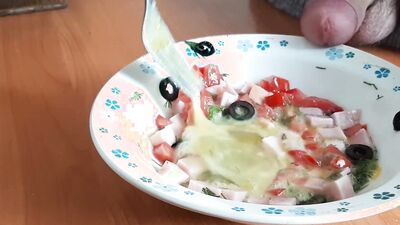 A horny teen with a big dick cooking breakfast for you and fills it with fresh sauce from his sperm