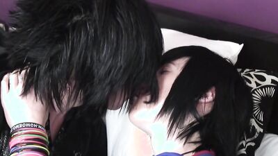 Rocker Boyz - English Emo Twinks Kiss And Fuck Hard