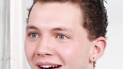 HD GayCastings - Young student Max Bradley is trying out for porn