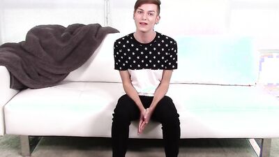 HD GayCastings - Young twink Lenox ges huge facial by casting agent