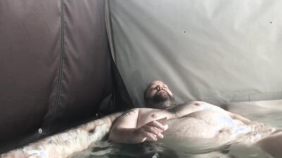More hot tub fun avec mon très bon French-Canadian twink chaser sub boy