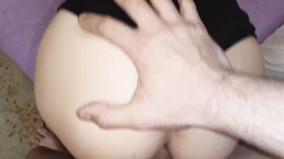 A huge cock does not fit in the mouth of a cute femboy Sissy !!! Fuck in the ass! Hot cum on the ass