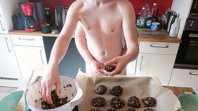Top Chef Naked French Twink Edition 2: New recipe for healthy cookies weel hung cooker