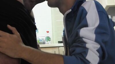 EAT CUM