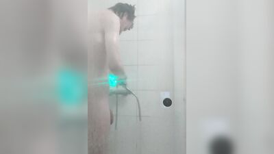 Ich beim Duschen 1