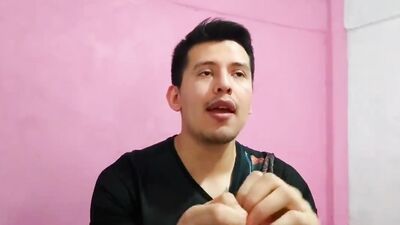 El papá de mi mejor amigo me penetro con su verga enorme (Relato sexual)