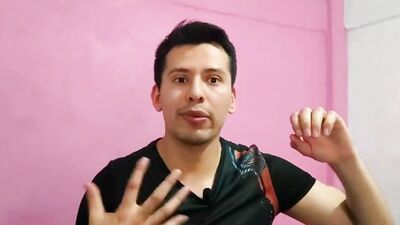 El papá de mi mejor amigo me penetro con su verga enorme (Relato sexual)