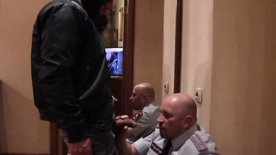 SKINHEAD with a BIG FAT DICK hard FUCKS the POLICEMAN'S THROAT hard and SLAPPING