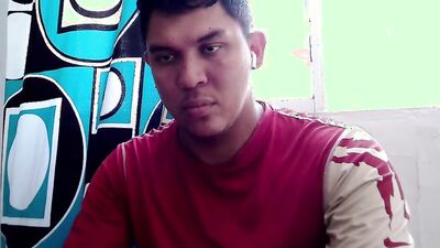 Lindo jovencito se divierte solo - salinass03