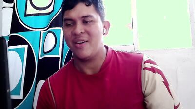 Lindo jovencito se divierte solo - salinass03