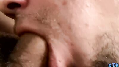 Straight thug Drift cums on his amateur buddy Devin Reynolds