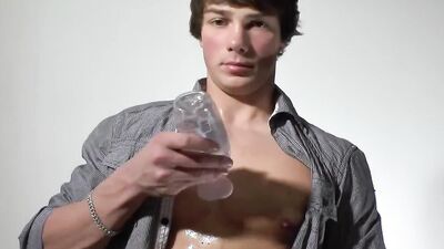 Posing And Flexing - John Tremont