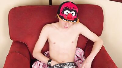 Cute And Horny Gay Twink Cums All Over Stomach