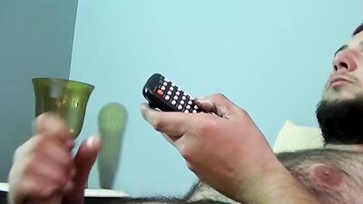 Fat amateur has his dick sucked by an older black gay Joe
