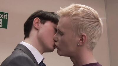 Twink Lex Blond seduces adorable office clerk Charlie Snake
