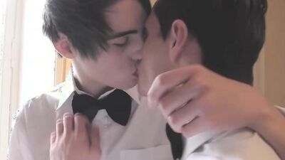 Classy Europeans Kyle Dickson and Scott Davies ass breed