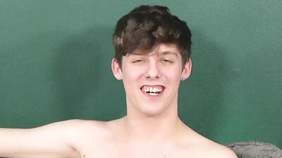 Adorable twinks Leo Summers and Stanley James interviewed
