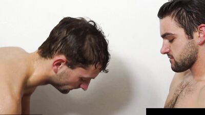 Jock Powerdrives Twink In The Shower - Trevor - JohnnyRapid