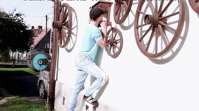 Twink gets what he deserves
