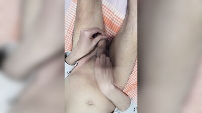 how to jerk off inside penis pump with penis rings for maximum pleasure without touching your cock