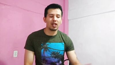 Soy albañil casado y me gusta penetrar con mi vergota morena a mis compañeros de obra. Relato sexual