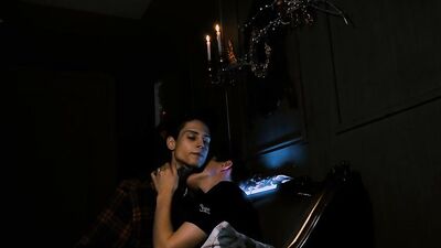 Oh, what an elegant anal fuck in an amazing setting!
