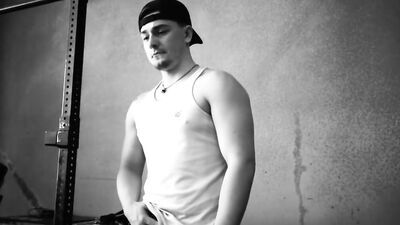 Hunk Damian Night Has Explosive 3some