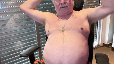 I shave my beard and made a video after 2 months off and hot shot. 14'32" of fame