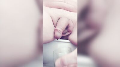 Pissing masturbation