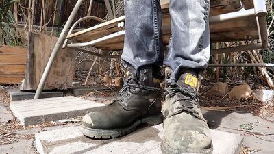 Pissing jeans and work boots