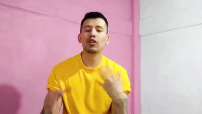 Le daba mi verga dura a mi profesor de Ingles de la Universidad - Relato sexual
