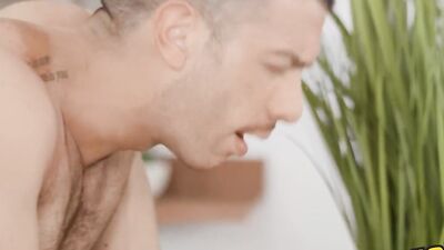 SEAN CODY - Phoenix Drills Manny's Ass In Piledriving Before The Bottom Begs Him To Cum On His face
